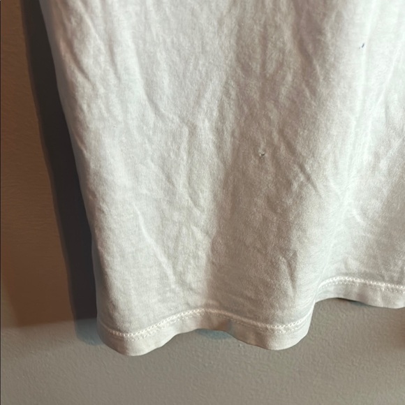 Guess White Short Sleeve Tee with Signature Logo - Picture 6 of 7